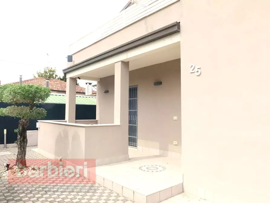 Immagine 5 di Villa in vendita  in Via Matellica 25 a Ravenna