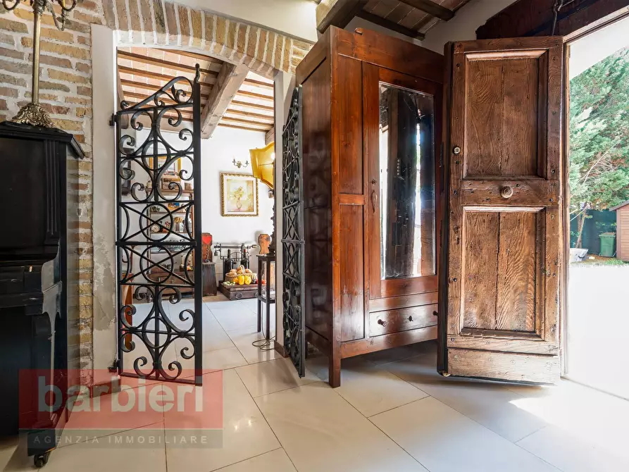 Immagine 17 di Villa in vendita  in Via Faentina 138 a Ravenna