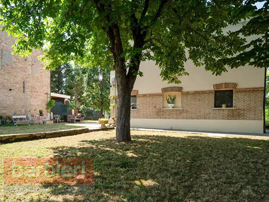 Immagine 3 di Villa in vendita  in Via Faentina 138 a Ravenna