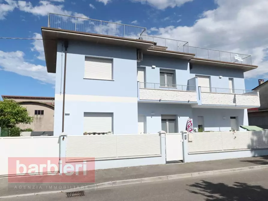 Immagine 3 di Appartamento in vendita  in Via Goito 5 a Ravenna