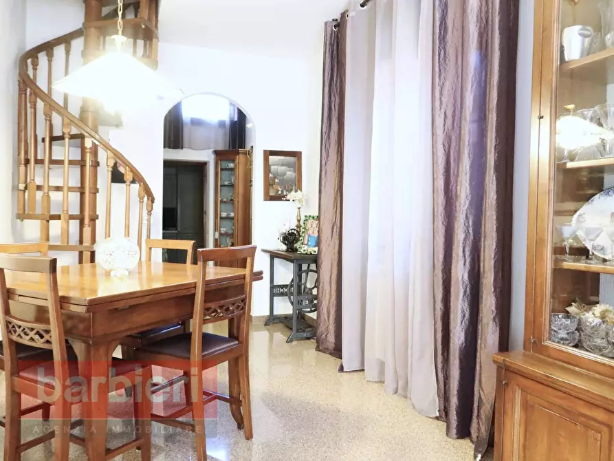 Immagine 8 di Villa in vendita  in VIA PRIMO TARGHINI 4101 a Cesena