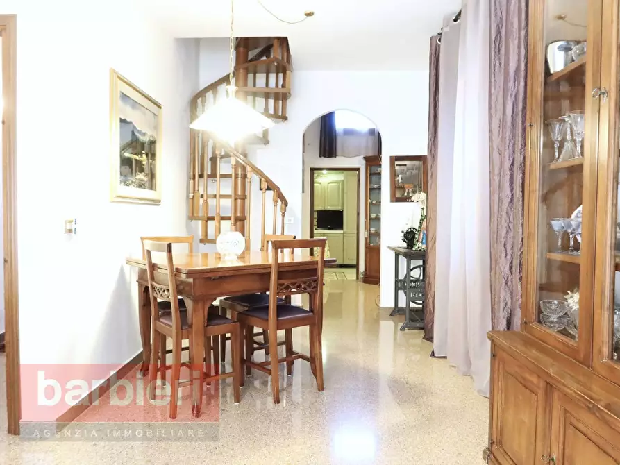 Immagine 6 di Villa in vendita  in VIA PRIMO TARGHINI 4101 a Cesena