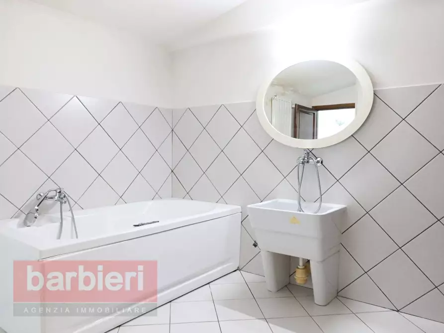 Immagine 20 di Villa in vendita  in VIA PRIMO TARGHINI 4101 a Cesena