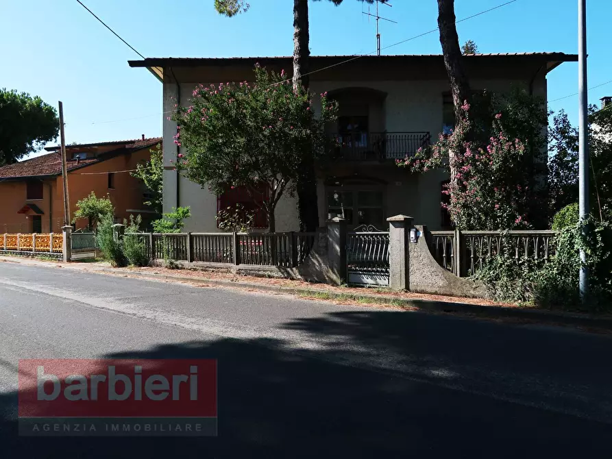 Immagine 2 di Villa in vendita  in Via del Confine 14 a Cervia
