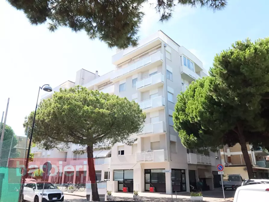 Immagine 2 di Ufficio in vendita  in Paisiello a Cervia