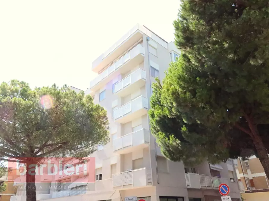 Immagine 3 di Ufficio in vendita  in Paisiello a Cervia