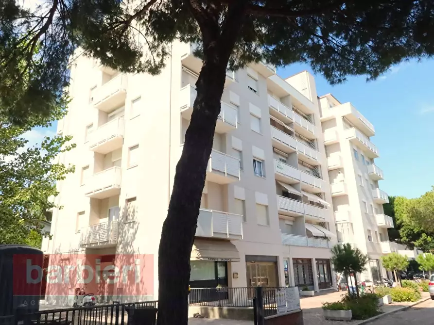 Immagine 4 di Ufficio in vendita  in Paisiello a Cervia