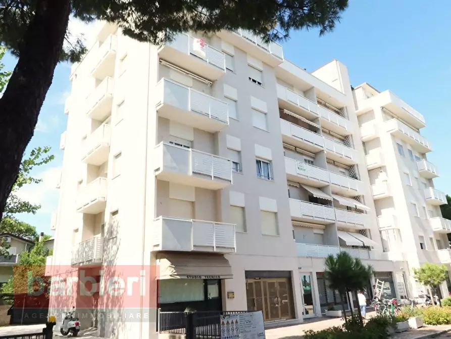 Immagine 5 di Ufficio in vendita  in Paisiello a Cervia