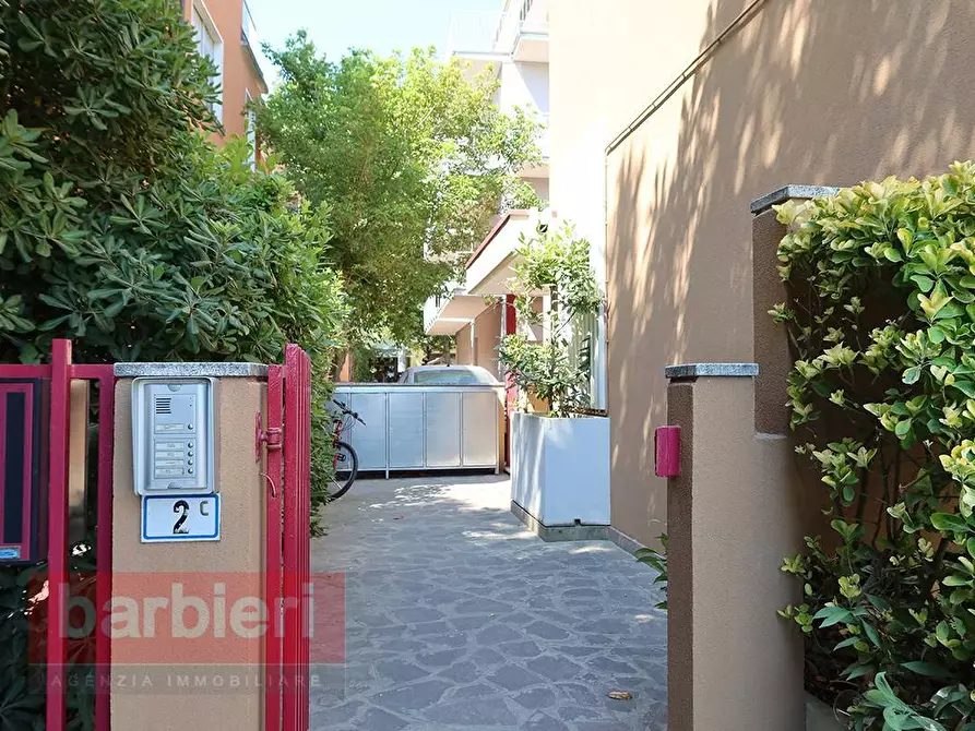 Immagine 3 di Appartamento in vendita  in Lungomare Grazia Deledda 38 a Cervia