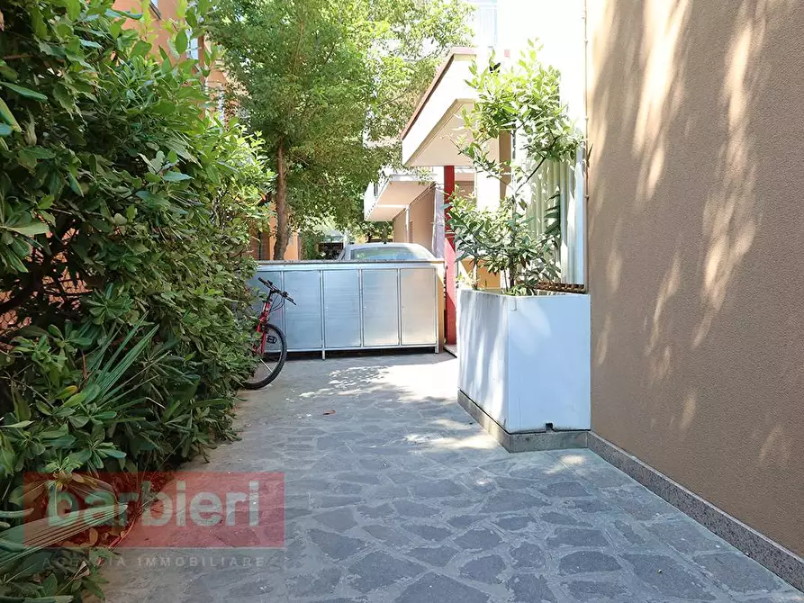 Immagine 4 di Appartamento in vendita  in Lungomare Grazia Deledda 38 a Cervia