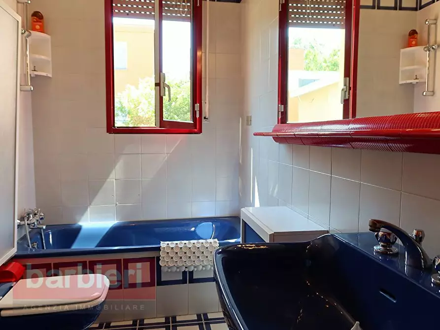 Immagine 19 di Appartamento in vendita  in Lungomare Grazia Deledda 38 a Cervia