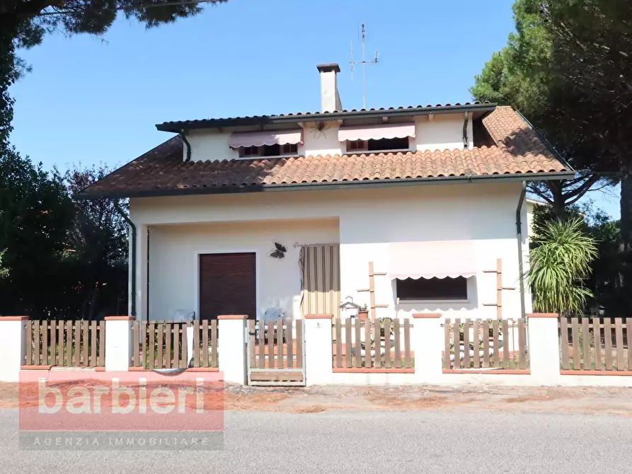 Immagine 2 di Villa in vendita  in via beneficio 2° tronco 5 a Cervia