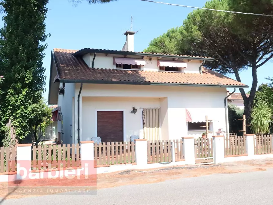 Immagine 3 di Villa in vendita  in via beneficio 2° tronco 5 a Cervia