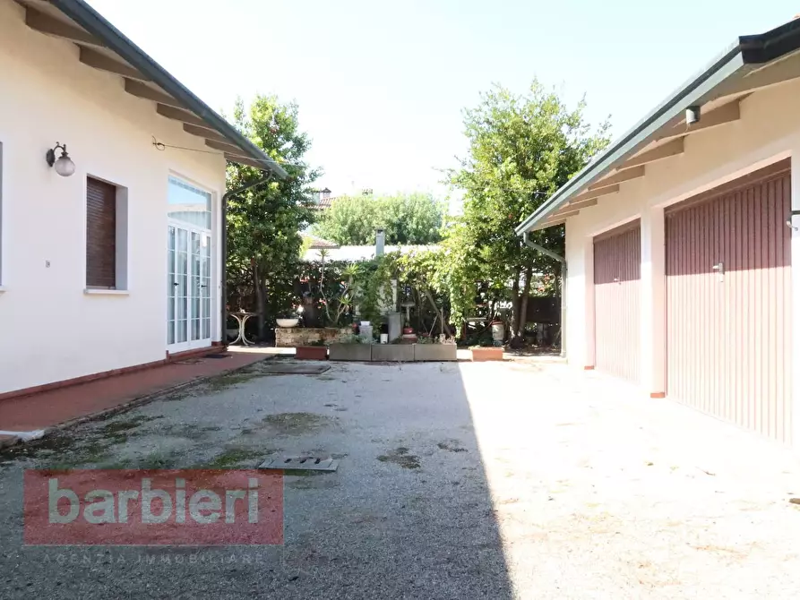 Immagine 11 di Villa in vendita  in via beneficio 2° tronco 5 a Cervia