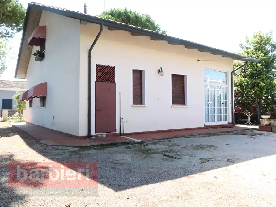 Immagine 12 di Villa in vendita  in via beneficio 2° tronco 5 a Cervia
