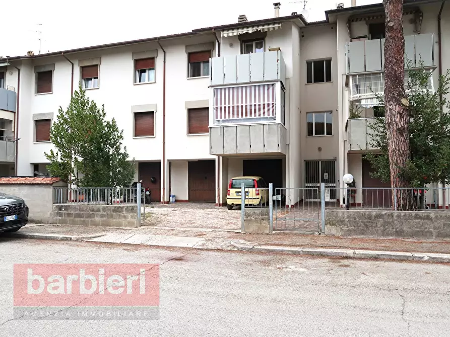 Immagine 2 di Appartamento in vendita  in via Volga 18 a Cervia