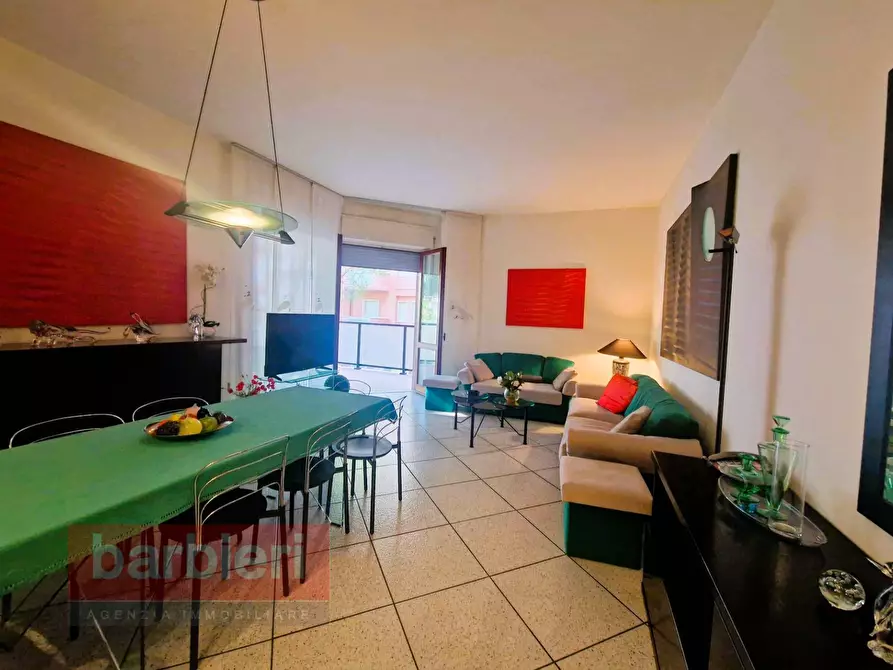 Immagine 3 di Appartamento in vendita  in viale luigi cadorna 12 a Cervia
