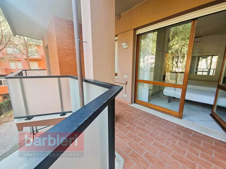 Immagine 17 di Appartamento in vendita  in viale luigi cadorna 12 a Cervia