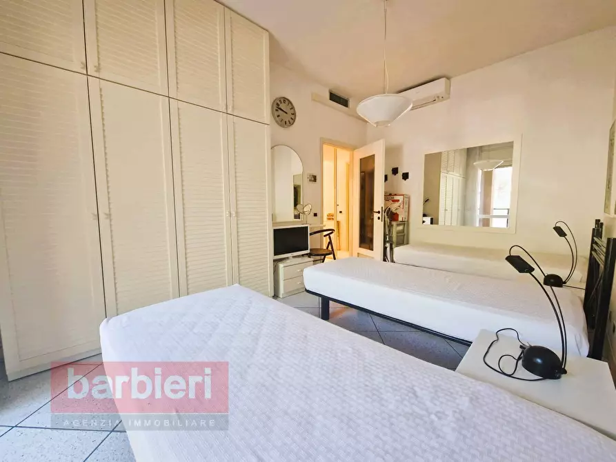 Immagine 16 di Appartamento in vendita  in viale luigi cadorna 12 a Cervia