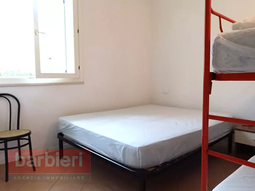 Immagine 14 di Appartamento in vendita  in via Vesuvio 1 a Cervia