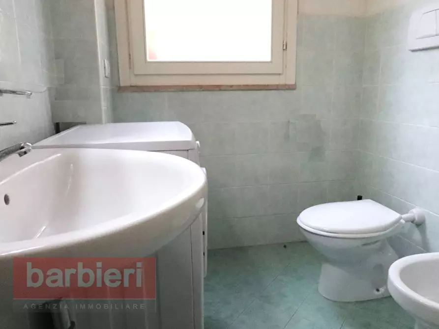 Immagine 21 di Appartamento in vendita  in via Vesuvio 1 a Cervia