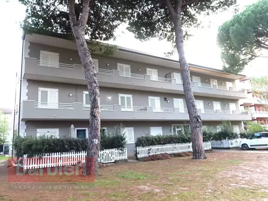 Immagine 1 di Appartamento in vendita  in via Vesuvio 1 a Cervia