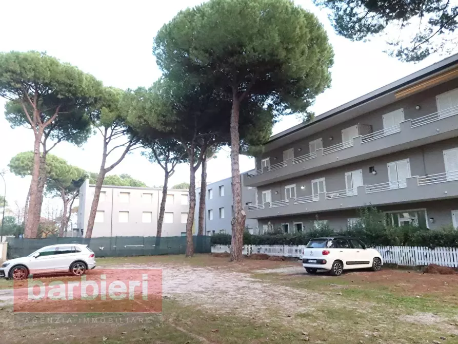 Immagine 3 di Appartamento in vendita  in via Vesuvio 1 a Cervia
