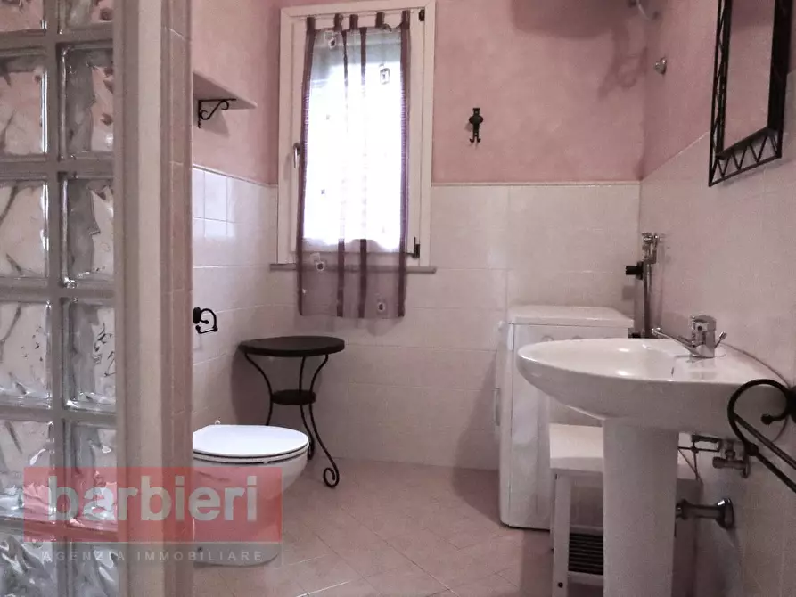 Immagine 22 di Appartamento in vendita  in via vesuvio 1 a Cervia