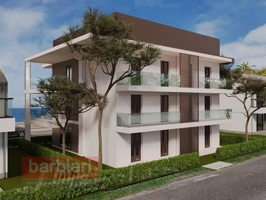 Immagine 4 di Appartamento in vendita  in Viale Mascagni a Cervia