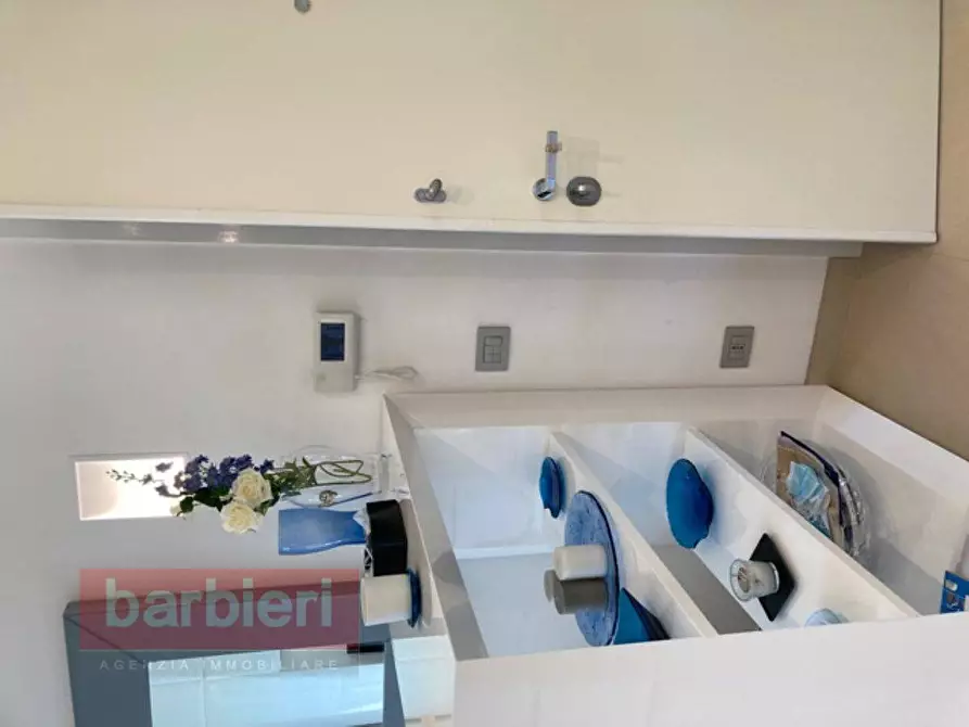Immagine 10 di Appartamento in vendita  in via mercadante a Cervia