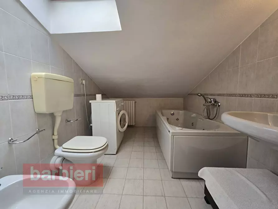 Immagine 33 di Appartamento in vendita  in Viale del Sagittario a Cervia