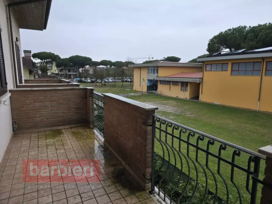Immagine 11 di Appartamento in vendita  in Viale del Sagittario a Cervia