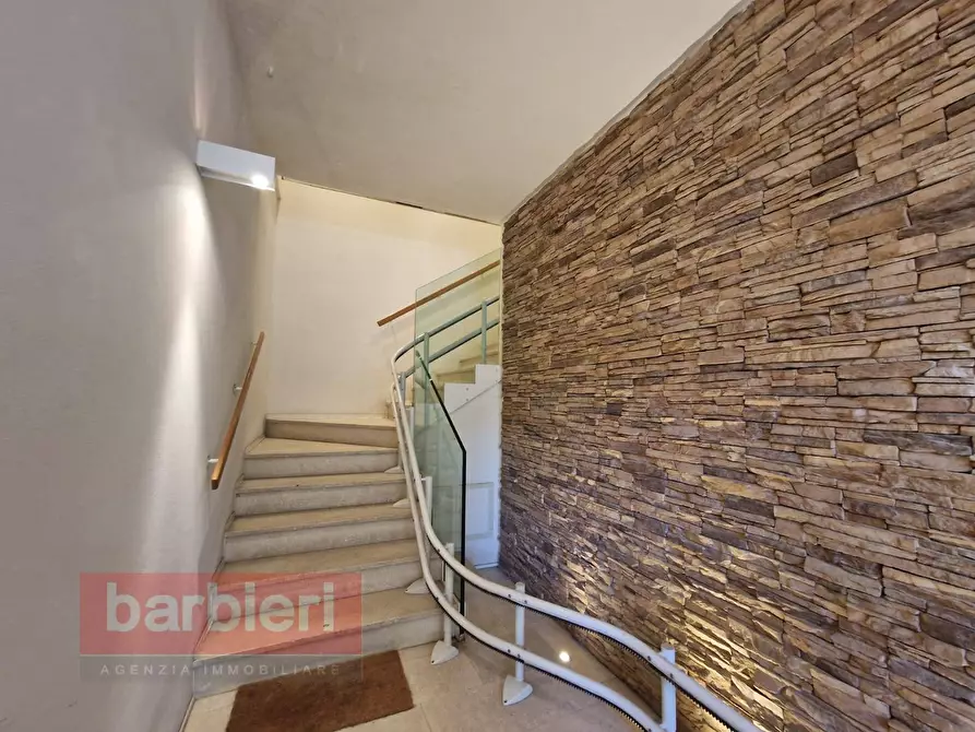 Immagine 2 di Negozio in vendita  in Viale Due Giugno a Cervia