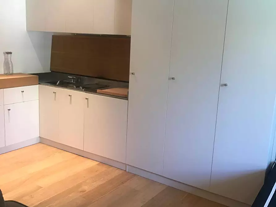 Immagine 7 di Negozio in vendita  in Viale Due Giugno a Cervia