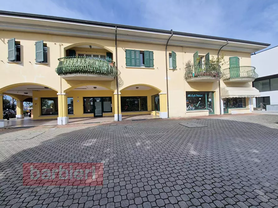Immagine 2 di Appartamento in vendita  in PIAZZALE ARTUSI 4 a Cervia