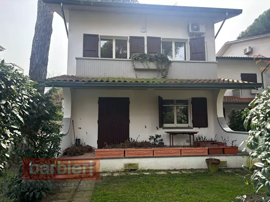 Immagine 1 di Villa in affitto  in viale Carducci 23 a Cervia