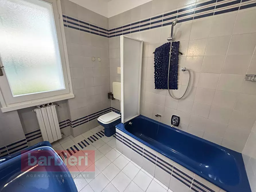 Immagine 18 di Villa in affitto  in viale Carducci 23 a Cervia