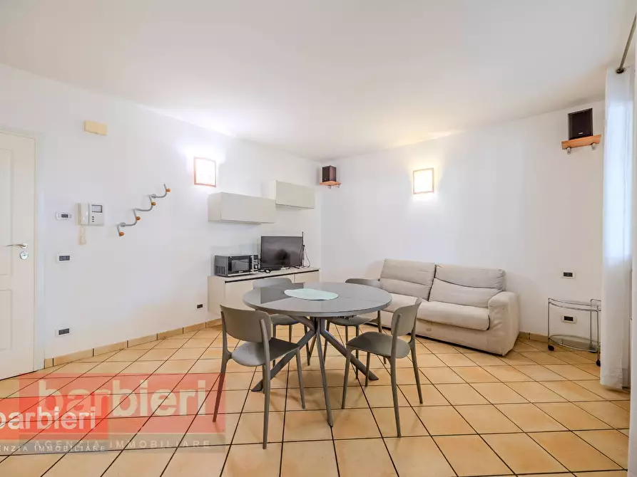 Immagine 1 di Appartamento in affitto  in Rotonda Silvio Pellico a Cervia