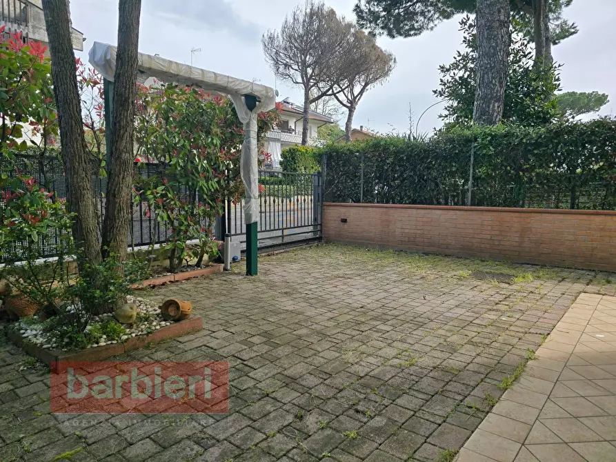 Immagine 23 di Appartamento in vendita  in via pinarella 2 a Cervia