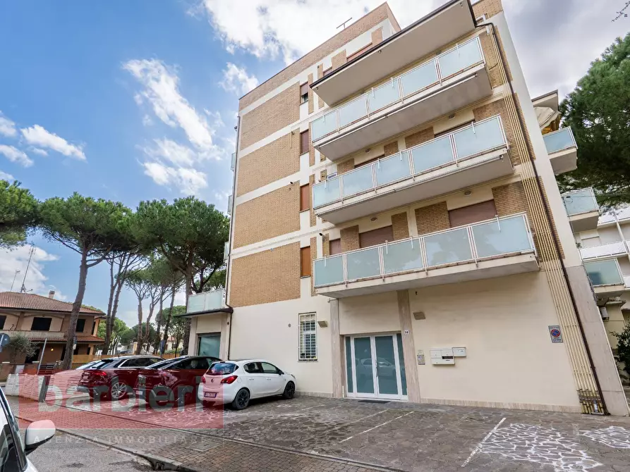 Immagine 24 di Appartamento in vendita  in Viale Toscaninni 16 a Cervia