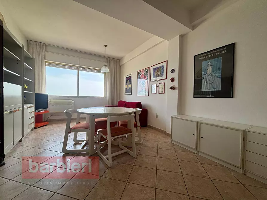 Immagine 2 di Appartamento in vendita  in VIALE FORLì a Cervia