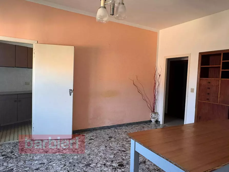 Immagine 1 di Appartamento in vendita  in palazzone 1 a Cervia