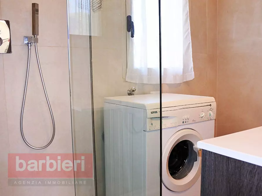 Immagine 17 di Appartamento in vendita  in Viale Pignocchi 5 a Cervia