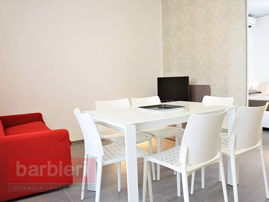Immagine 3 di Appartamento in vendita  in Viale Pignocchi 5 a Cervia