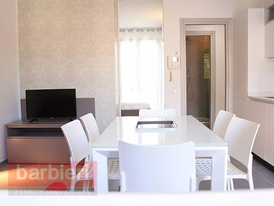 Immagine 1 di Appartamento in vendita  in Viale Pignocchi 5 a Cervia