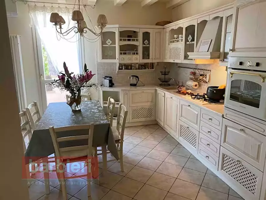 Immagine 1 di Appartamento in vendita  in viale bellini 5 a Cervia