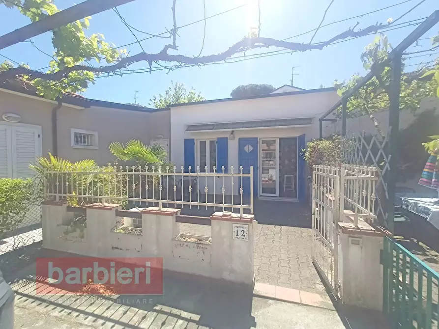 Immagine 5 di Appartamento in affitto  in via miramare 12 a Cervia