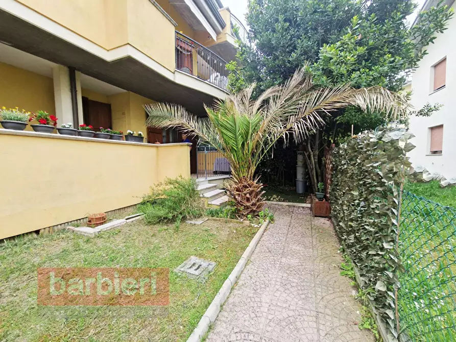 Immagine 2 di Appartamento in vendita  in via Ragazzena 63 a Cervia