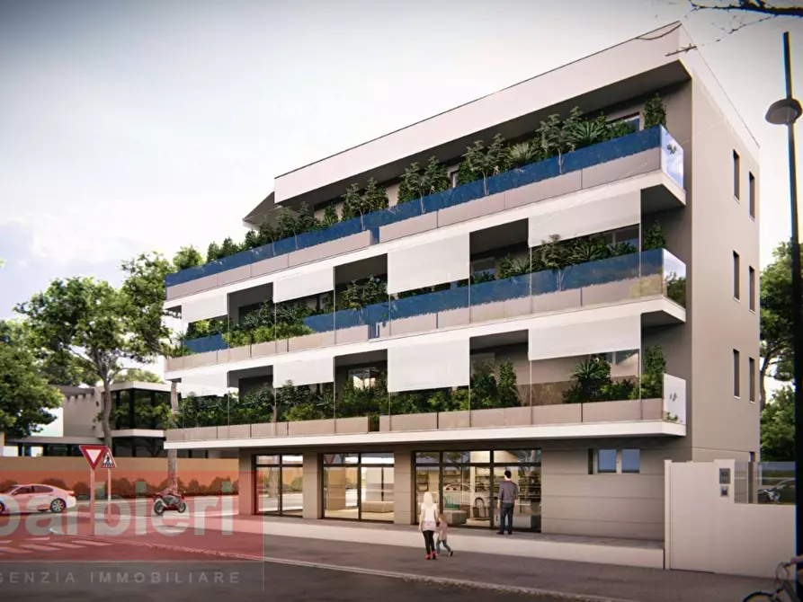 Immagine 6 di Appartamento in vendita  in Piazzale Napoli 1 a Cervia