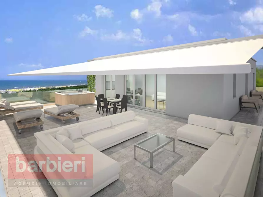 Immagine 7 di Appartamento in vendita  in Piazzale Napoli 1 a Cervia